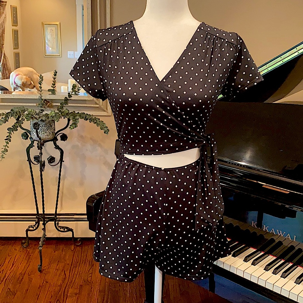 Black/White Polkadot Playsuit/Jumpsuit/Romper pinup girl